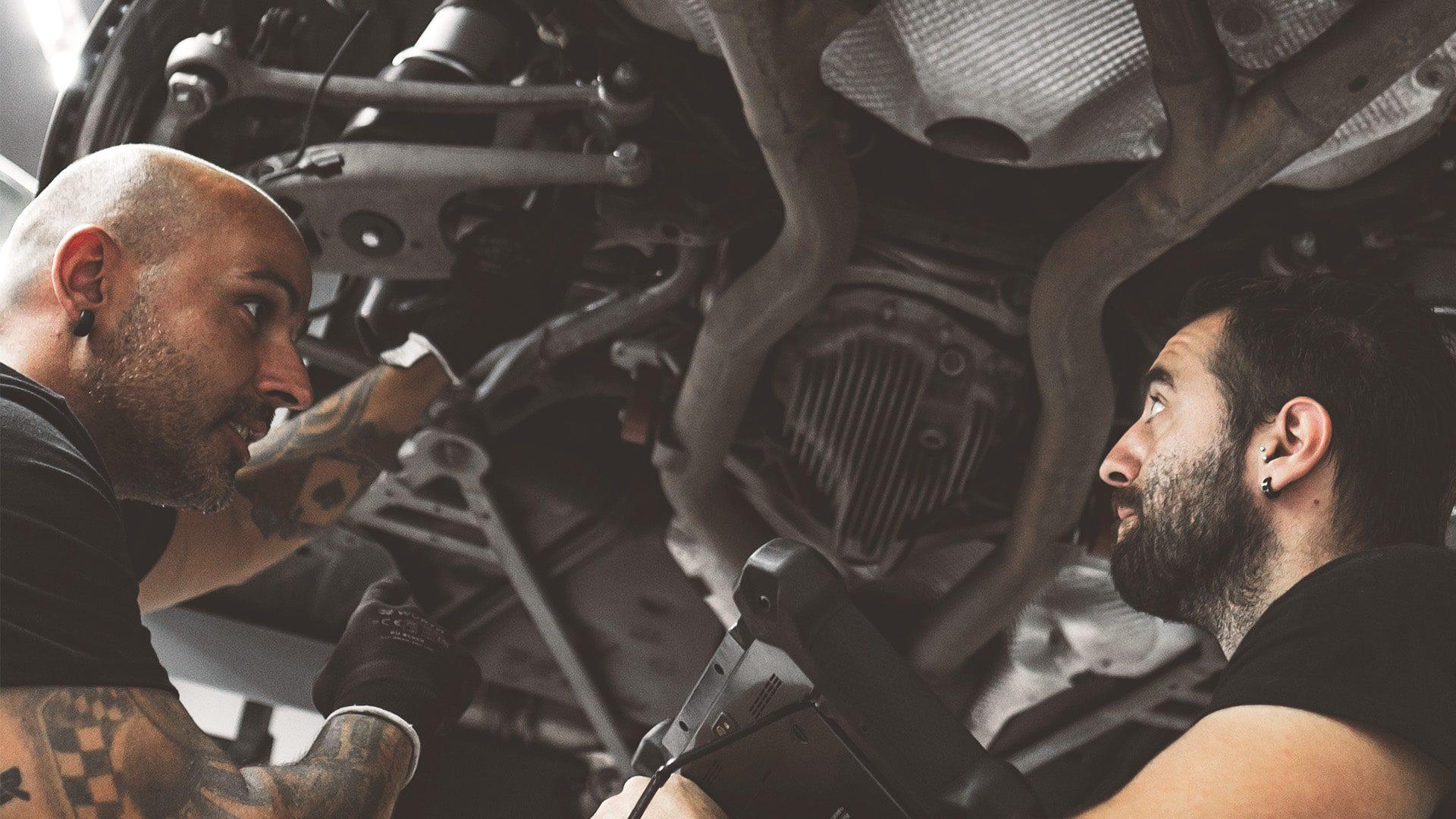 Servicio de mecánica rápida reparación de automóviles Valencia