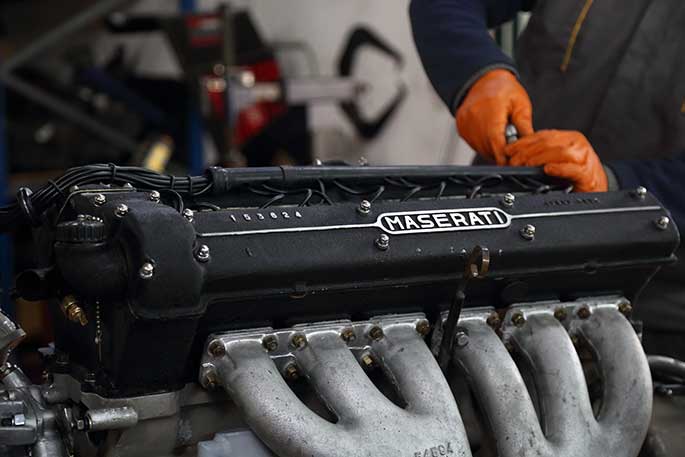 Restauración de coche clásico. El motor 1