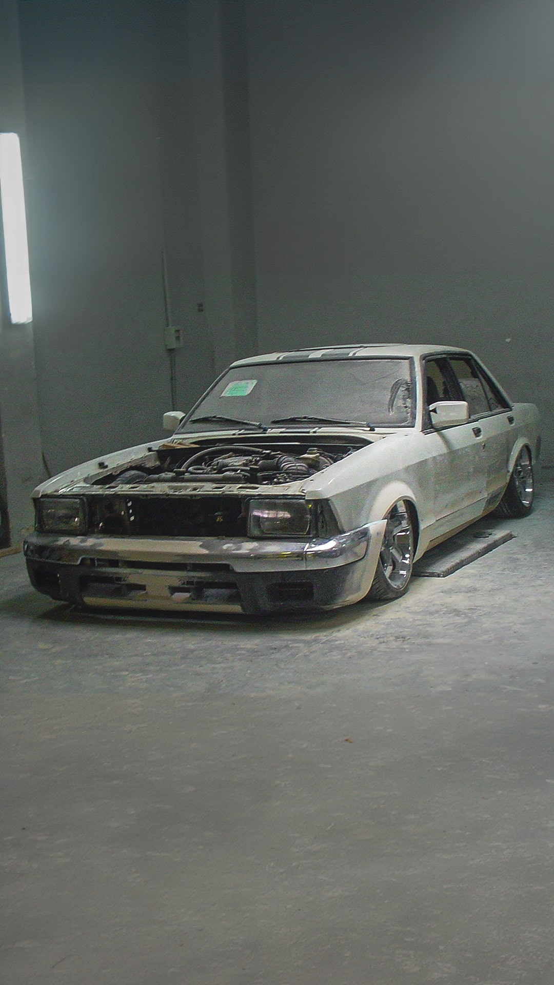 Ford Granada Mlin en proceso del kit de carroceria artesanal