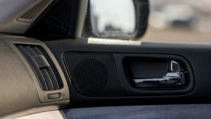 ¿Cómo tapizar puerta coche sin desmontar?