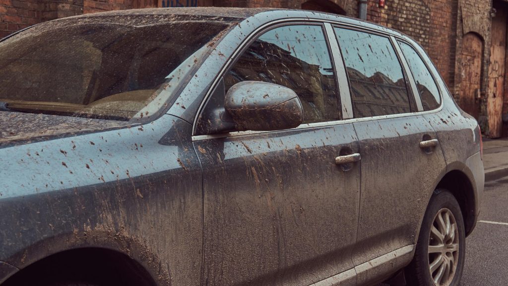 Cómo denunciar coche abandonado por internet rápidamente