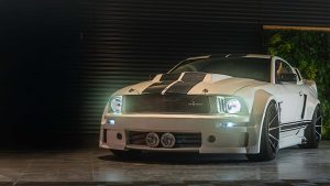 Ford Mustang look Shelby Widebody: Ensanchada artesanal en chapa por Mlin