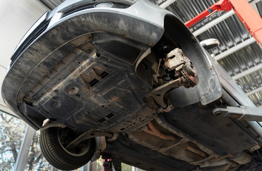 ¿Por Qué El Amortiguador Hace Ruido Al Pasar Por Baches?