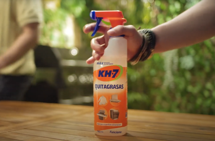 Cómo Limpiar La Tapicería Del Coche Con KH7