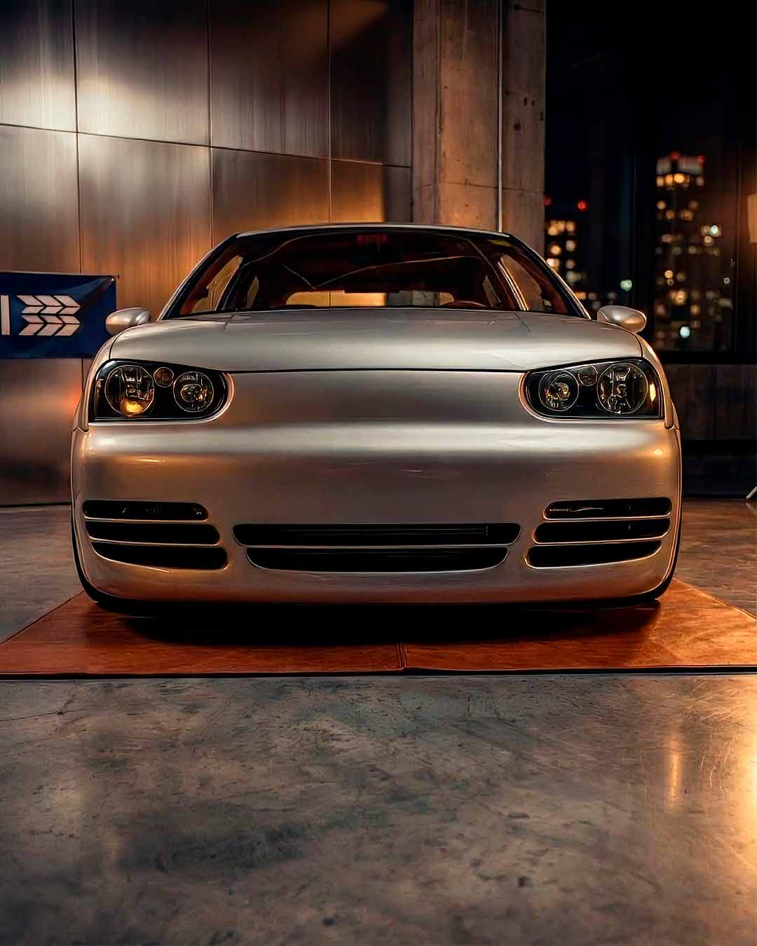 Vista frontal Golf III, paragolpes artesanal liso, diseño sobrio y limpio