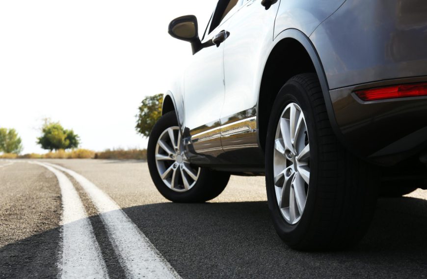 Tracción delantera y trasera en coches